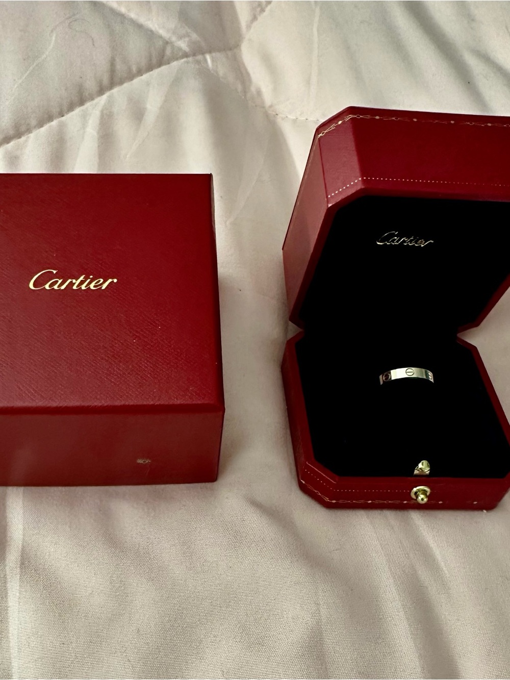 Carrier White Gold Love Ring - Picture 2 of 4